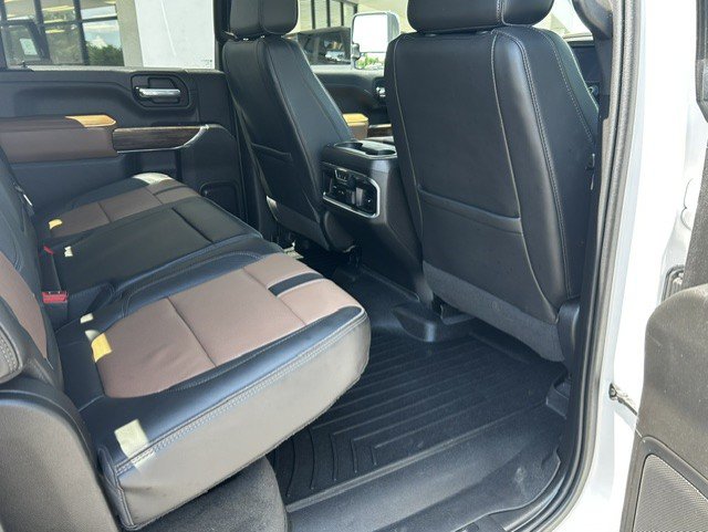 Used 2023 Chevrolet Silverado 3500 High Country AWD/4WD image 10