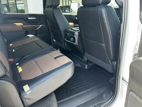 Used 2023 Chevrolet Silverado 3500 High Country AWD/4WD image 10