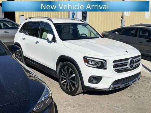 Certified 2022 Mercedes-Benz GLB 250 4MATIC image 1