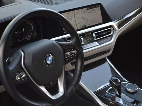 Used 2019 BMW 330i Sedan w/ Premium Package image 24