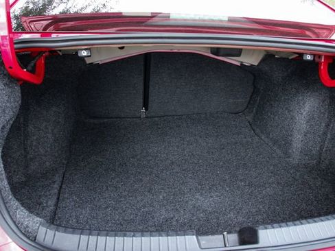 Used 2019 Volkswagen Jetta GLI Autobahn image 40