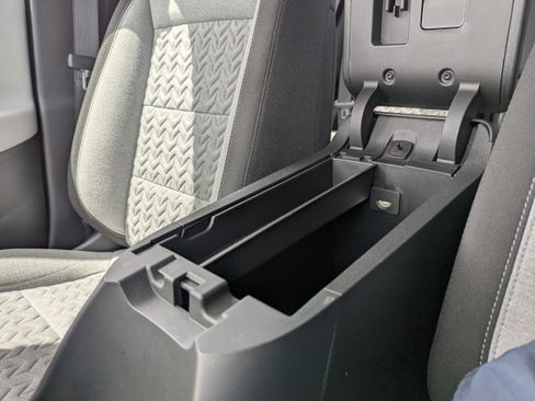 Certified 2022 Chevrolet Equinox LS w/ LPO, Floor Liner Package AWD/4WD image 25