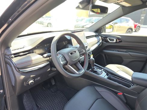 New 2025 Jeep Compass Trailhawk w/ Trailhawk Elite Group image 26