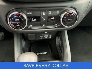 Used 2023 Chevrolet TrailBlazer RS w/ Sun and Liftgate Package FWD image 11