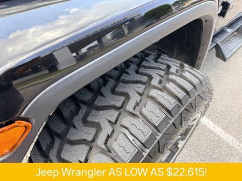 Used 2019 Jeep Wrangler Unlimited Sahara AWD/4WD image 31
