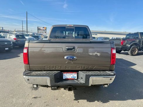 Used 2016 Ford F350 XLT w/ XLT Premium Package image 4