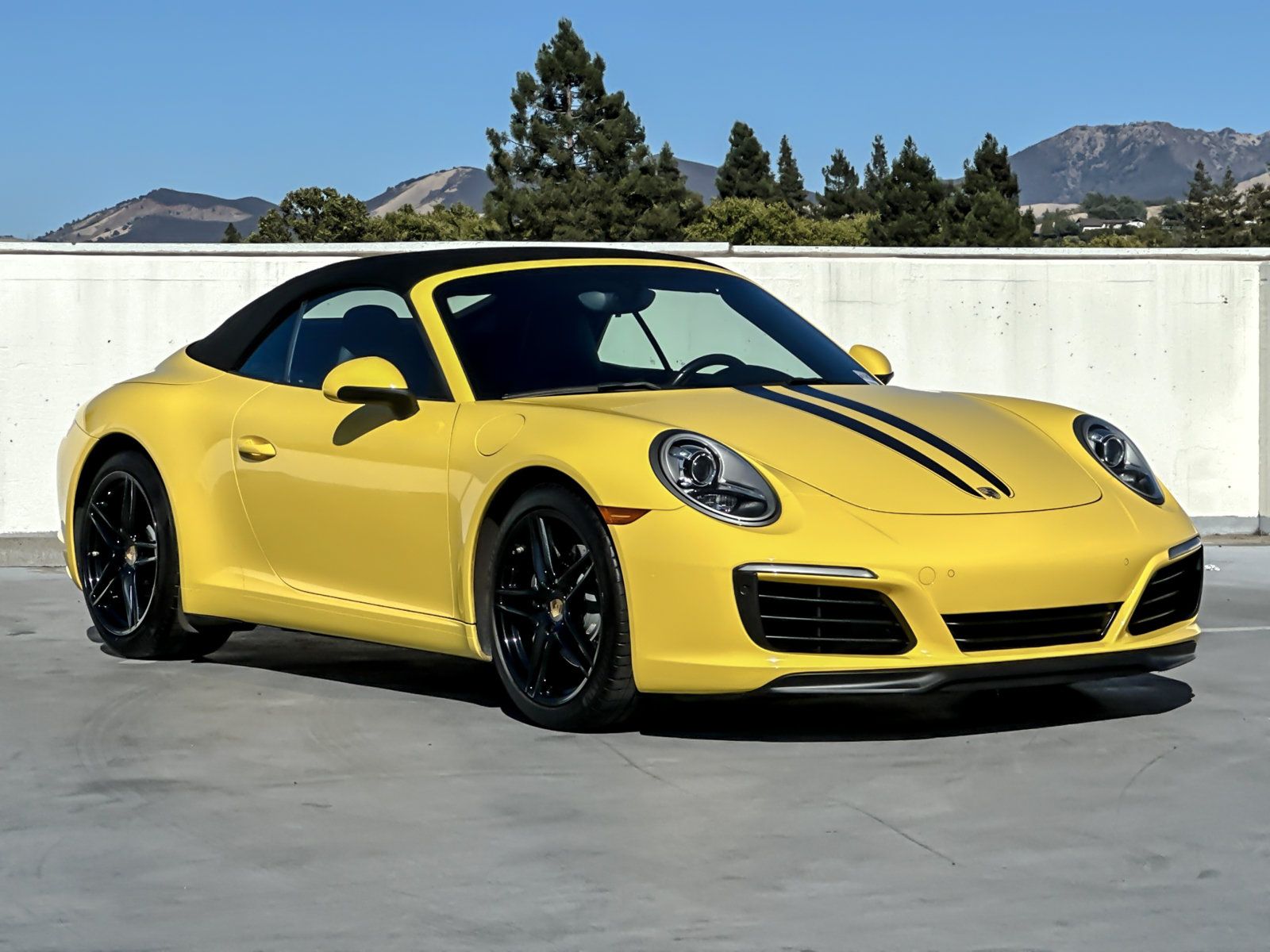Used 2017 Porsche 911 Carrera RWD image 11