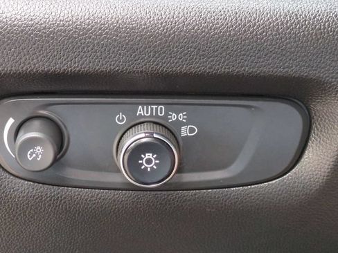 Certified 2023 Chevrolet Traverse LT AWD/4WD image 17