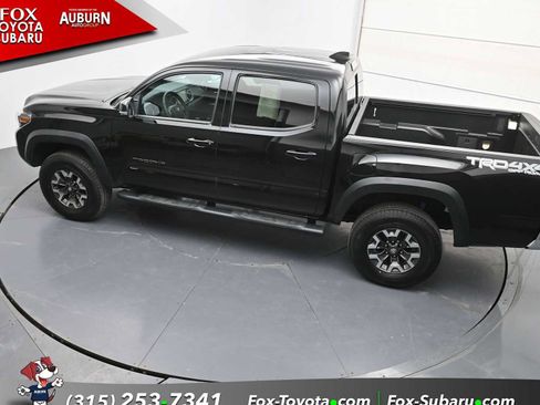 Used 2023 Toyota Tacoma TRD Off-Road image 31