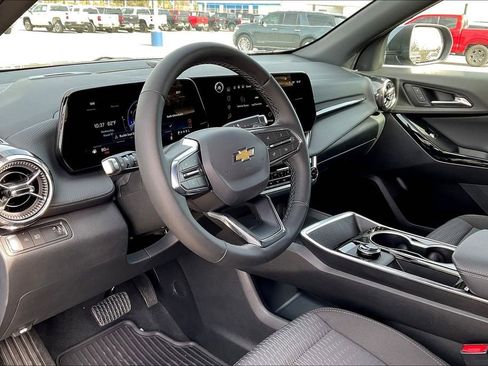 New 2026 Chevrolet Equinox LT w/ Safety and Technology Package image 6