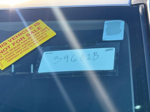 Certified 2024 Toyota 4Runner TRD Off-Road Premium image 11