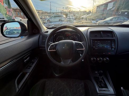 Used 2024 Mitsubishi Outlander Sport ES AWD/4WD image 30