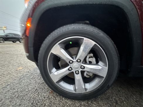 Used 2021 Jeep Grand Cherokee L Limited w/ Trailer Tow Group (B) image 10