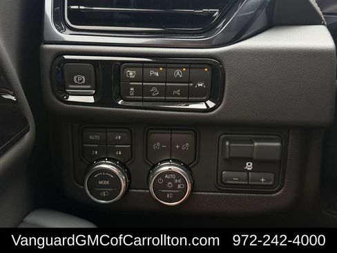 New 2026 GMC Yukon XL AT4 w/ AT4 Premium Plus Package AWD/4WD image 20