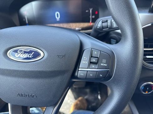 Used 2025 Ford Escape Active AWD/4WD image 17