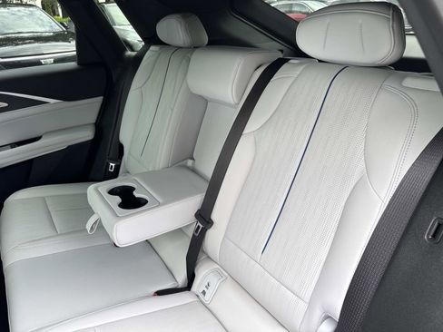 New 2025 Cadillac Lyriq Sport image 18