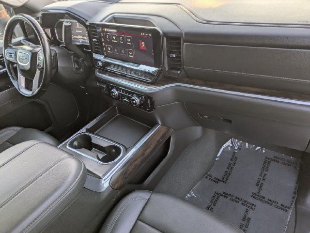 Used 2025 GMC Sierra 2500 SLT w/ SLT Convenience Package AWD/4WD image 30