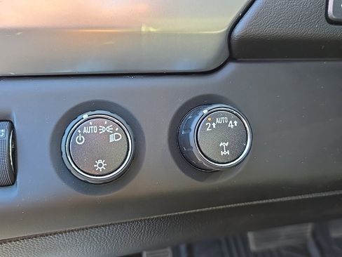 Used 2019 Chevrolet Tahoe LT image 18