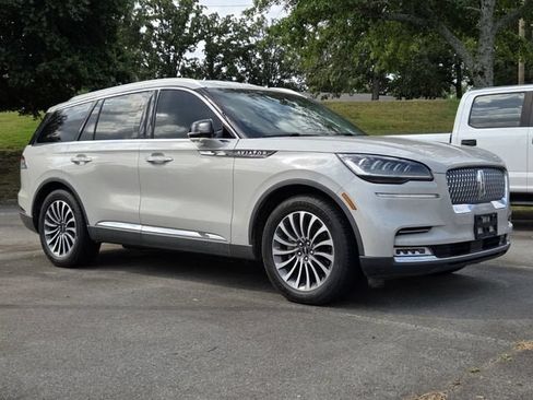 Used 2020 Lincoln Aviator Reserve w/ Elements Package Plus RWD image 1