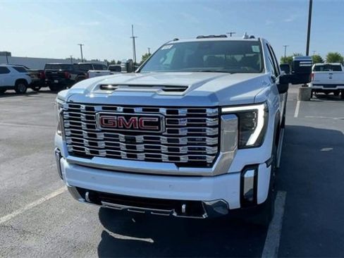 New 2025 GMC Sierra 2500 Denali w/ Denali Reserve Package image 5
