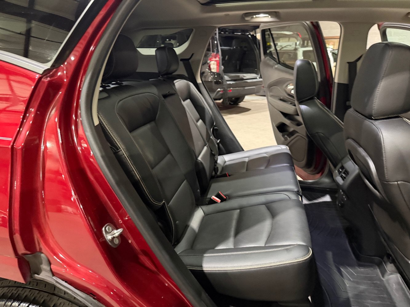 Used 2018 GMC Terrain Denali w/ Comfort Package FWD image 23