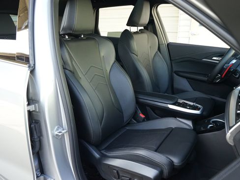 Used 2026 BMW X1 M35i AWD/4WD image 4