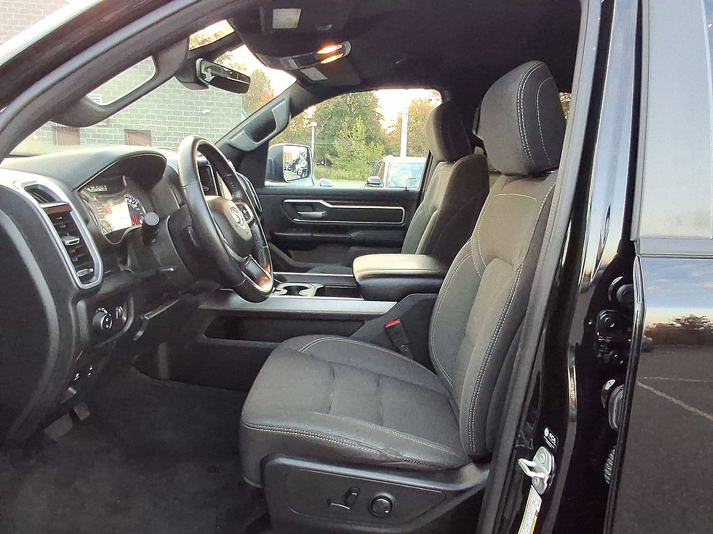 Used 2023 RAM 1500 Big Horn AWD/4WD image 17