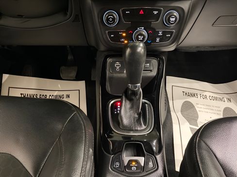 Used 2019 Jeep Compass Altitude image 14