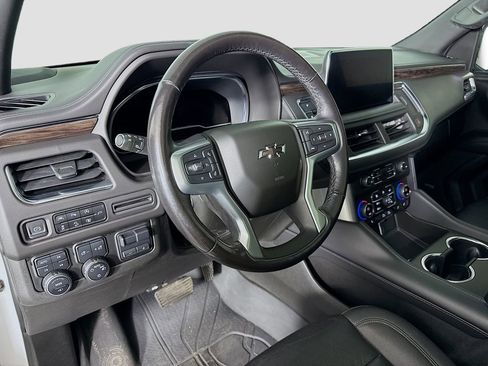 Used 2022 Chevrolet Suburban Z71 w/ Z71 Off-Road Package image 9