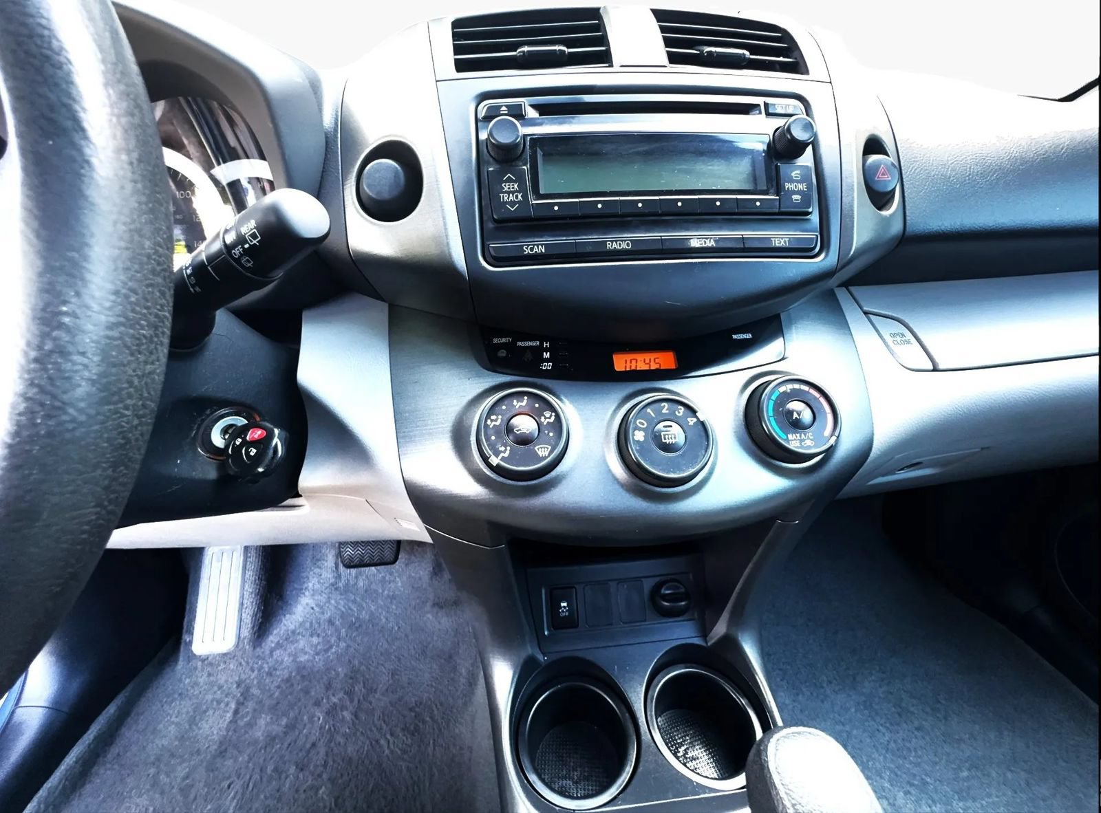 Used 2012 Toyota RAV4 FWD w/ Upgrade Value Pkg image 22