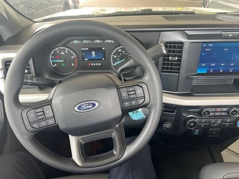Used 2025 Ford F250 XL w/ XL Chrome Package RWD image 3