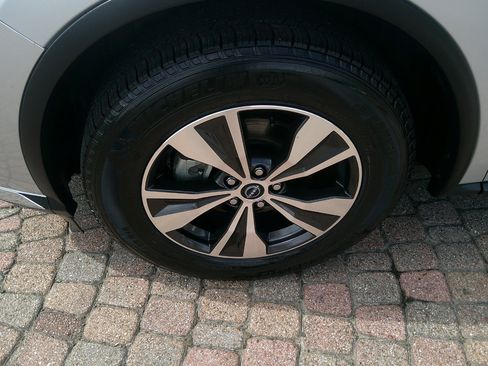 Used 2023 Nissan Murano SV image 7