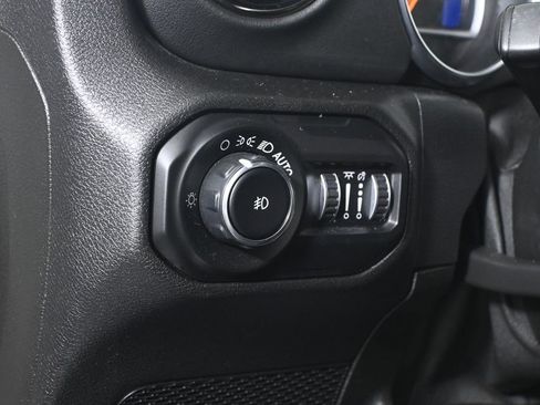 Used 2021 Jeep Wrangler Unlimited Sahara image 26