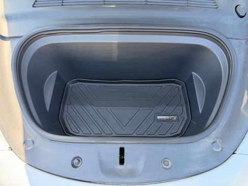 Used 2022 Tesla Model Y Performance AWD/4WD image 6