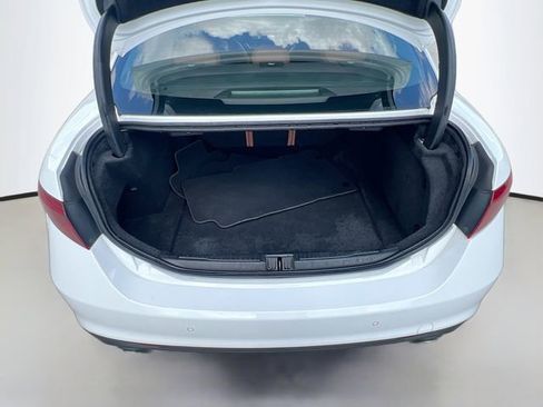 Used 2021 Alfa Romeo Giulia Sprint w/ Sun & Sound Package image 29