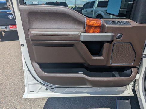 Used 2019 Ford F150 King Ranch w/ Equipment Group 601A Luxury AWD/4WD image 9