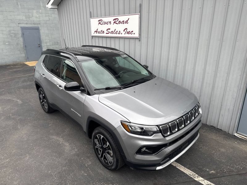 Used 2022 Jeep Compass Limited AWD/4WD image 3