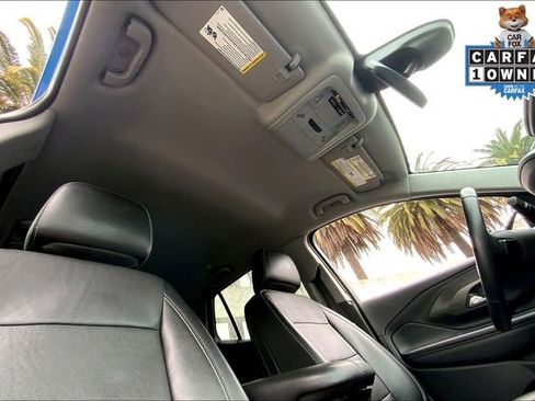 Used 2024 GMC Terrain SLT image 21