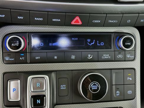 Used 2025 Hyundai Palisade SEL FWD image 24