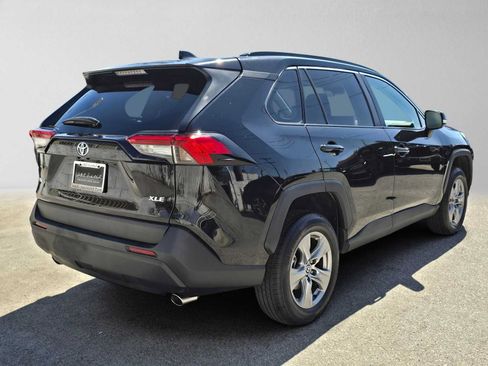 Used 2024 Toyota RAV4 XLE FWD image 3