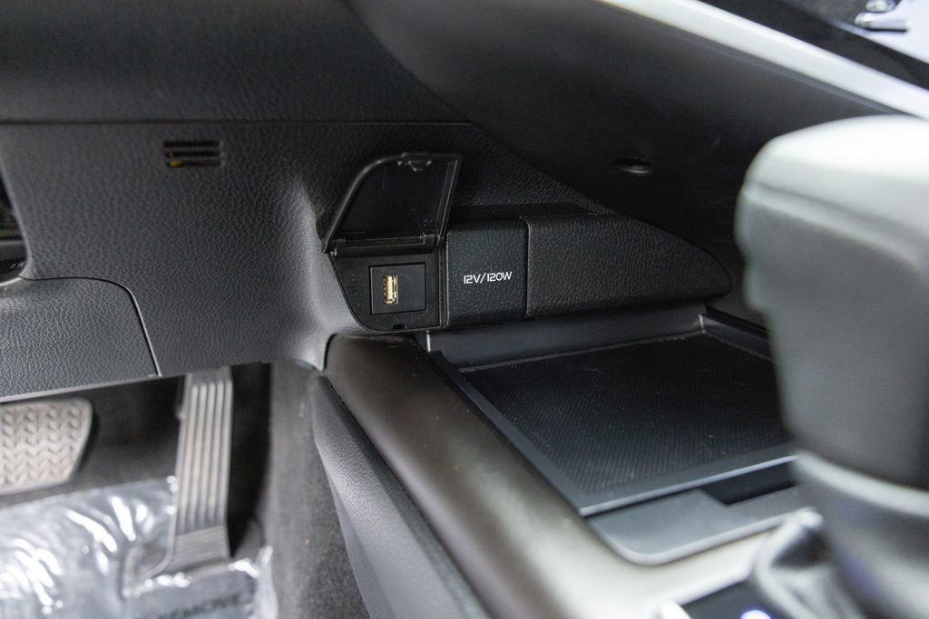 Certified 2022 Toyota Camry LE w/ Convenience Package FWD image 21