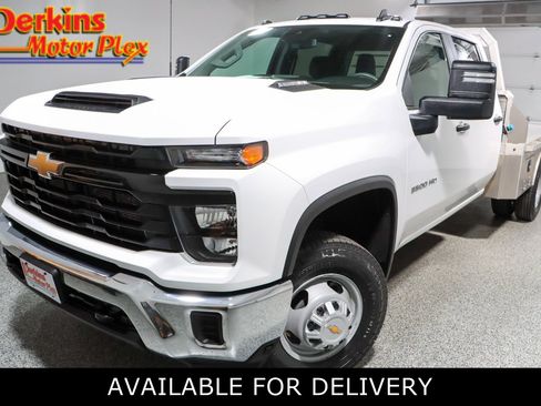Used 2025 Chevrolet Silverado 3500 W/T w/ WT Convenience Package AWD/4WD image 1