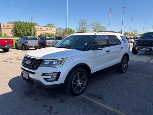 Used 2017 Ford Explorer Sport w/ Equipment Group 401A image 37