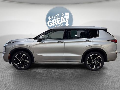 Used 2022 Mitsubishi Outlander SEL image 7