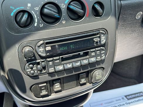 Used 2005 Chrysler PT Cruiser GT image 16