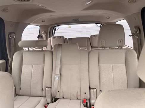 Used 2012 Ford Expedition XLT AWD/4WD image 12