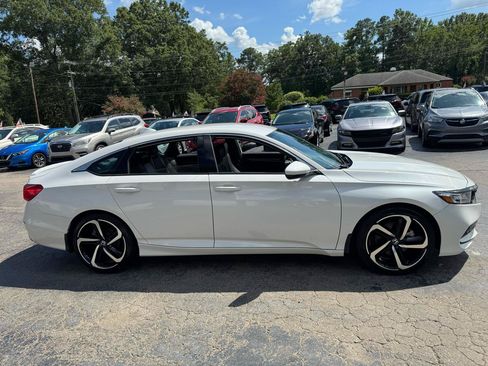 Used 2019 Honda Accord Sport image 4