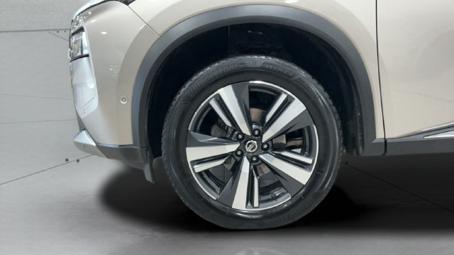 Used 2021 Nissan Rogue Platinum AWD/4WD image 26