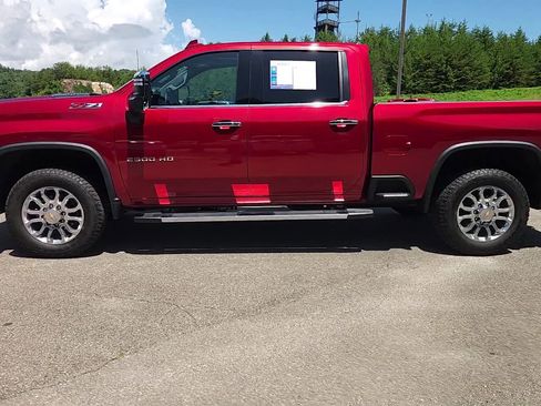 Used 2024 Chevrolet Silverado 2500 LTZ w/ LTZ Premium Package AWD/4WD image 14