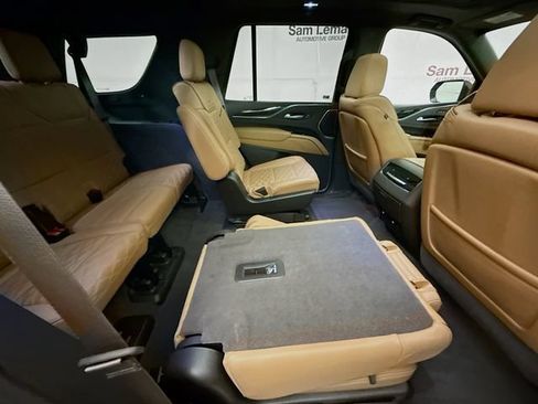Used 2024 Cadillac Escalade Sport w/ Touring Package AWD/4WD image 30